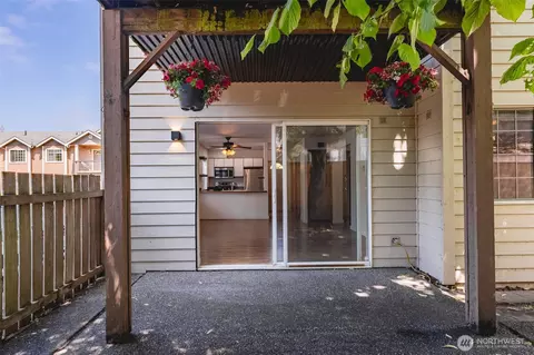 3374 Southbend Pl #101, Bellingham, WA 98226