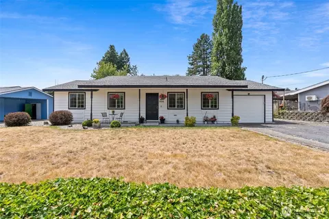 1616 Cooks Hill Rd, Centralia, WA 98531