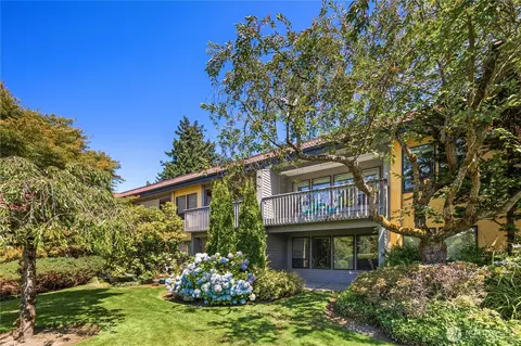 11624 100th Ave NE #C215, Kirkland, WA 98034