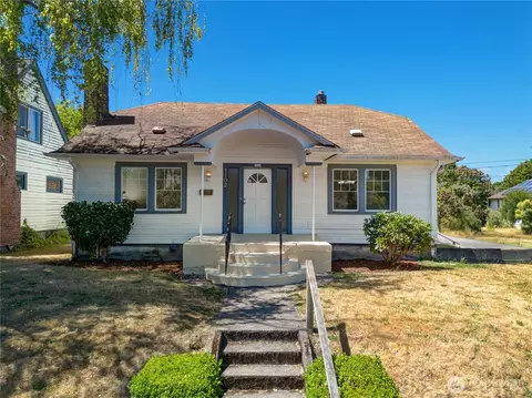1102 S Anderson St, Tacoma, WA 98405