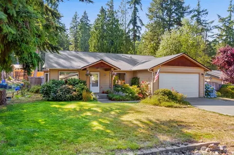 3963 Brook Ln NW, Bremerton, WA 98312