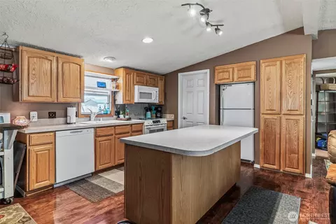 2044 46th Ave, Longview, WA 98632 photo 8