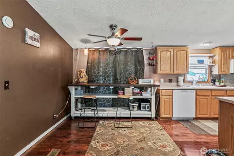2044 46th Ave, Longview, WA 98632 photo 9
