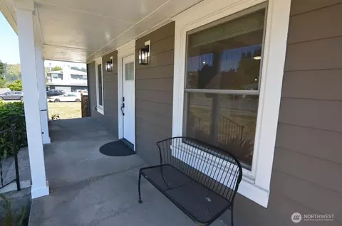Exterior - 15508 Meade Mccumber Rd E, Sumner, WA 98390 photo 3 of 5