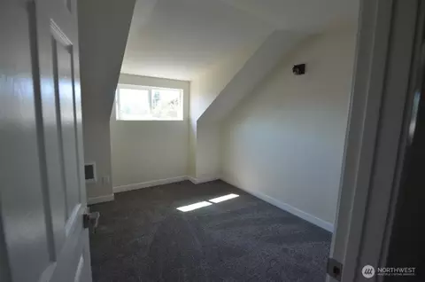 Bedroom - 15508 Meade Mccumber Rd E, Sumner, WA 98390 photo 4 of 7
