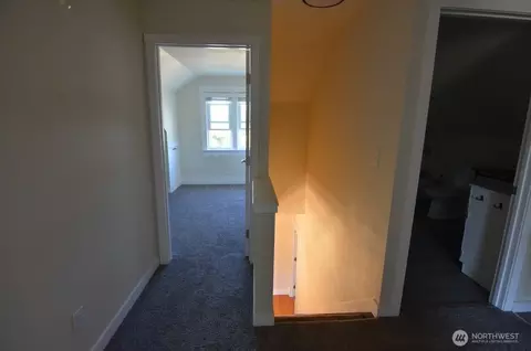 Entry Way - 15508 Meade Mccumber Rd E, Sumner, WA 98390 photo 3 of 5
