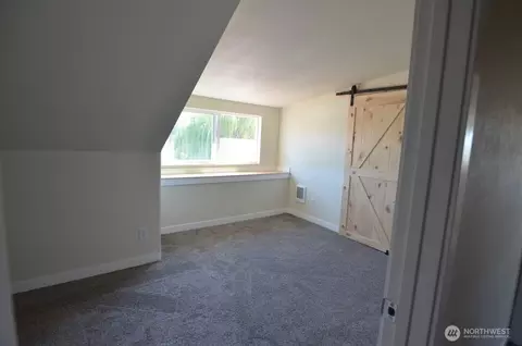 Bedroom - 15508 Meade Mccumber Rd E, Sumner, WA 98390 photo 2 of 7