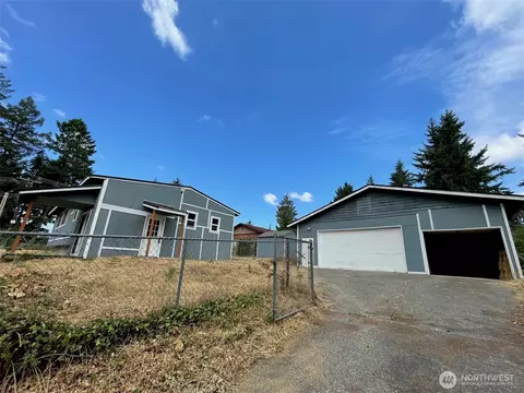 14806 SE 308 St, Kent, WA 98042