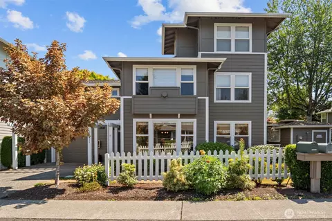 22511 SE 37th Ter #1409, Issaquah, WA 98029