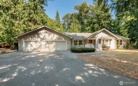 541 Grandview Dr, Sequim, WA 98382
