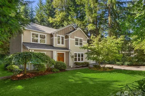2021 NW Orenstang Ln, Poulsbo, WA 98370