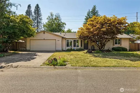 2807 Kirkaldy Ct SE, Olympia, WA 98501