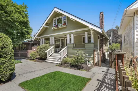 2560 5th Ave W, Seattle, WA 98119