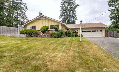 10225 108th St SW, Lakewood, WA 98498