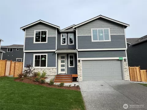 565 SW Fairway Dr, Oak Harbor, WA 98277