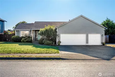 215 Orting Ave NW, Orting, WA 98360