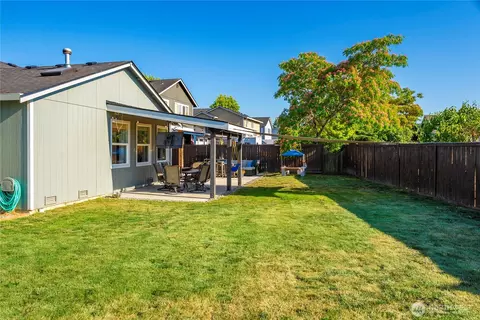 Exterior - 215 Orting Ave NW, Orting, WA 98360 photo 7 of 7