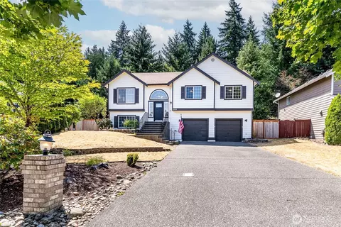 2202 18th St SE, Puyallup, WA 98372