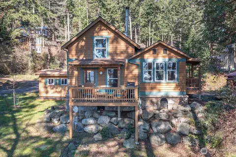 25 Huckleberry Way, Eastsound, WA 98245
