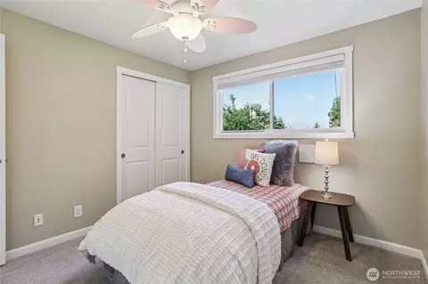 Bedroom - 23629 7th Ave W, Bothell, WA 98021 photo 6 of 8