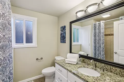 Bath - 23629 7th Ave W, Bothell, WA 98021 photo 2 of 3