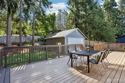 Exterior - 23629 7th Ave W, Bothell, WA 98021 photo 3 of 7