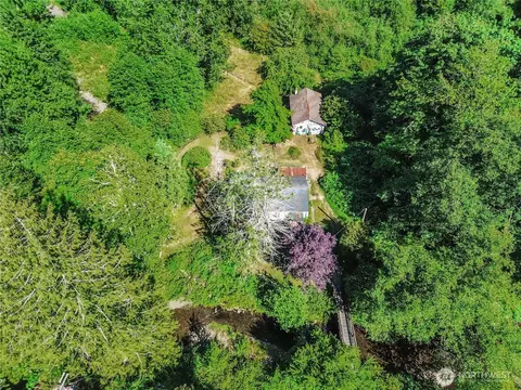 36806 320th Ave SE, Enumclaw, WA 98022