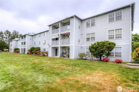 18621 Blueberry Ln #B304, Monroe, WA 98272