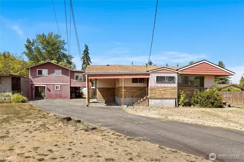 27 2nd Ave N, Algona, WA 98001
