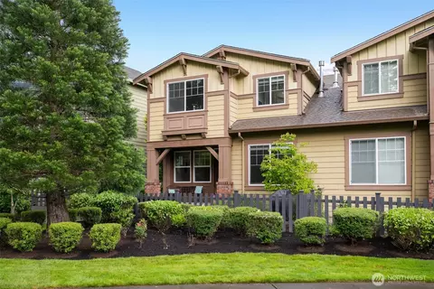 8011 Douglas Ave SE, Snoqualmie, WA 98065