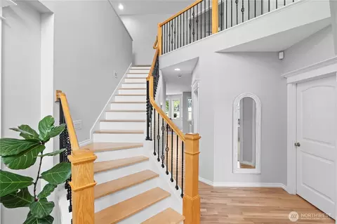 Entry Way - 14811 172nd St E, Orting, WA 98360 photo 1 of 2