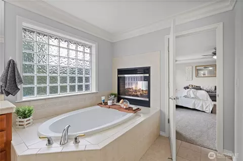 Bath - 14811 172nd St E, Orting, WA 98360 photo 2 of 5