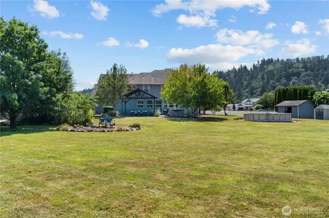 Exterior - 14811 172nd St E, Orting, WA 98360 photo 6 of 7