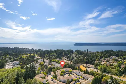 5400 Harbour Pointe Blvd #C-201, Mukilteo, WA 98275