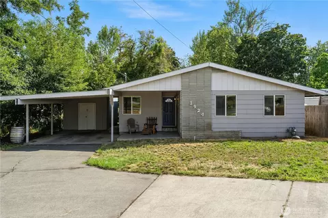 1924 E Alder St, Walla Walla, WA 99362