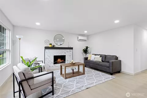 Living - 4914 S 2nd Ave, Everett, WA 98203 photo 1 of 3