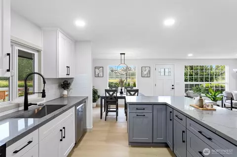 Kitchen - 4914 S 2nd Ave, Everett, WA 98203 photo 4 of 5