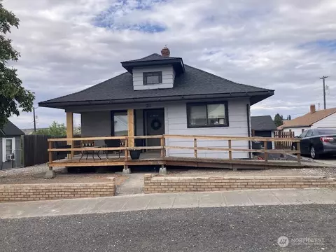211 E 3rd Ave, Odessa, WA 99159