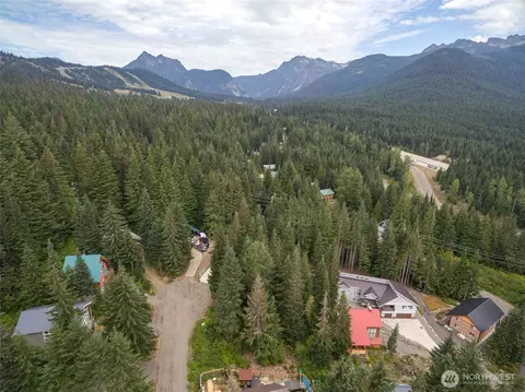 14 Arlberg Pl, Snoqualmie Pass, WA 98068