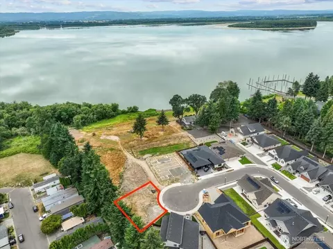 6704 NW 26th Ct, Vancouver, WA 98665