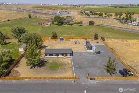 9192 Road 48 NE, Moses Lake, WA 98837