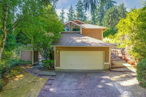 3233 168th Pl SE, Bellevue, WA 98008