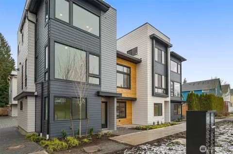 9225 B 14th Ave NW, Seattle, WA 98117
