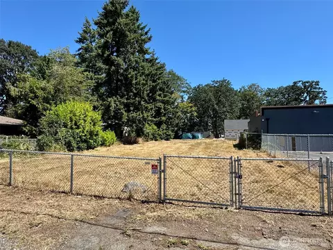 8209 Maple St SW, Lakewood, WA 98498