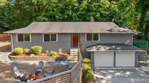 1305 SW 140th St, Burien, WA 98166