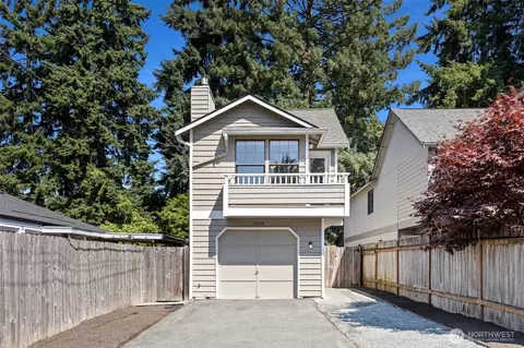14026 Wallingford Ave N, Seattle, WA 98133