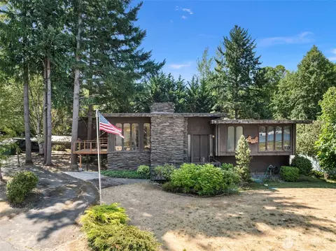2001 Corbet Dr NW, Bremerton, WA 98312