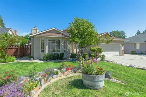 1580 Carson Ct, Wenatchee, WA 98801