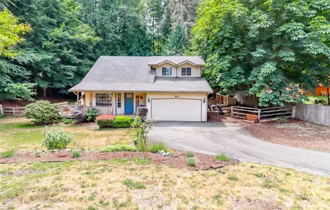 913 Alaska Ave, Port Orchard, WA 98366