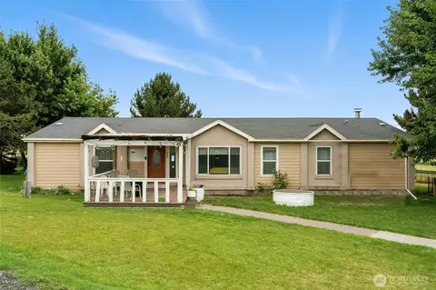 538 Burnap Rd, Touchet, WA 99360